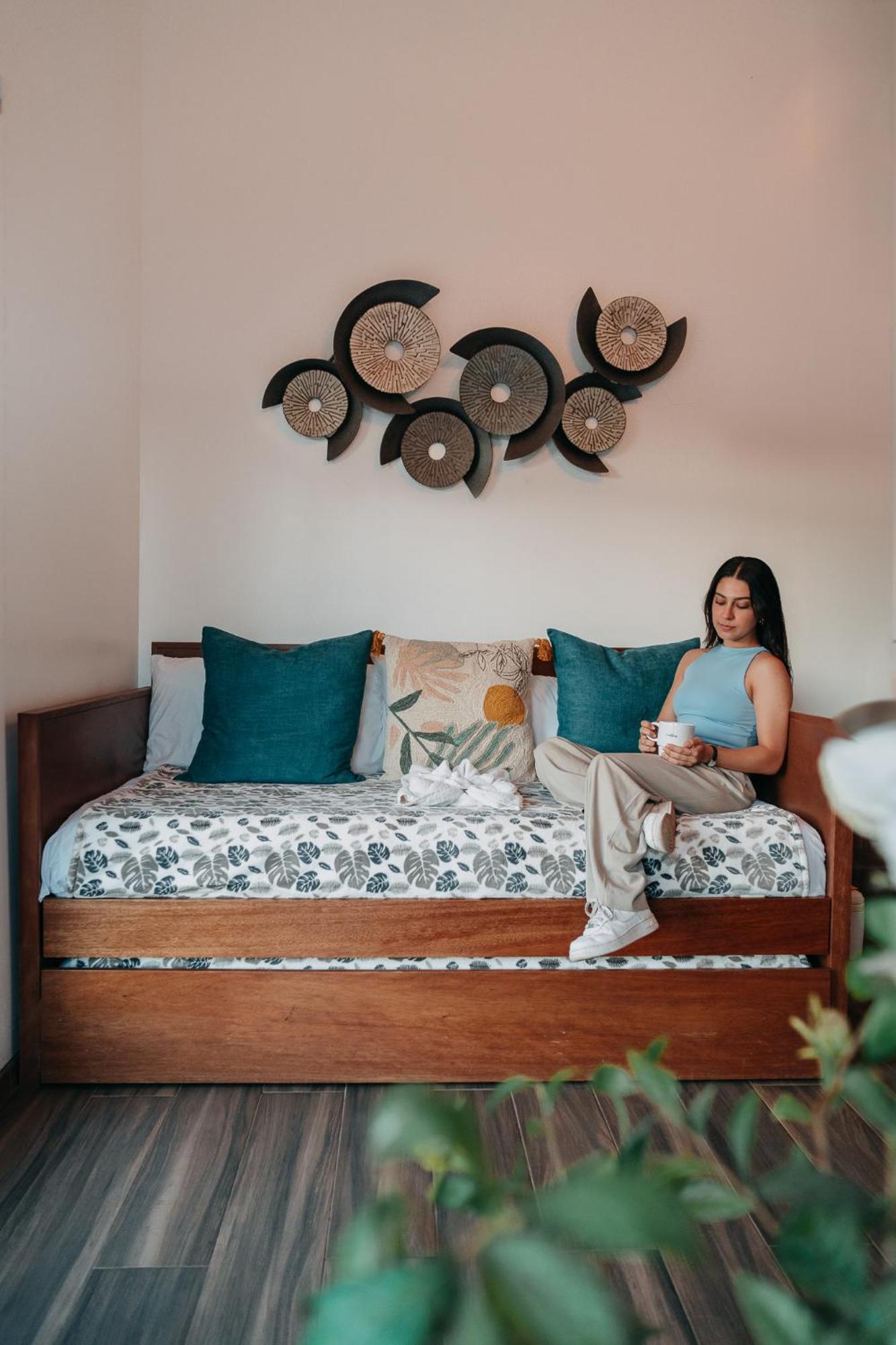 Oasis 444 Hotel